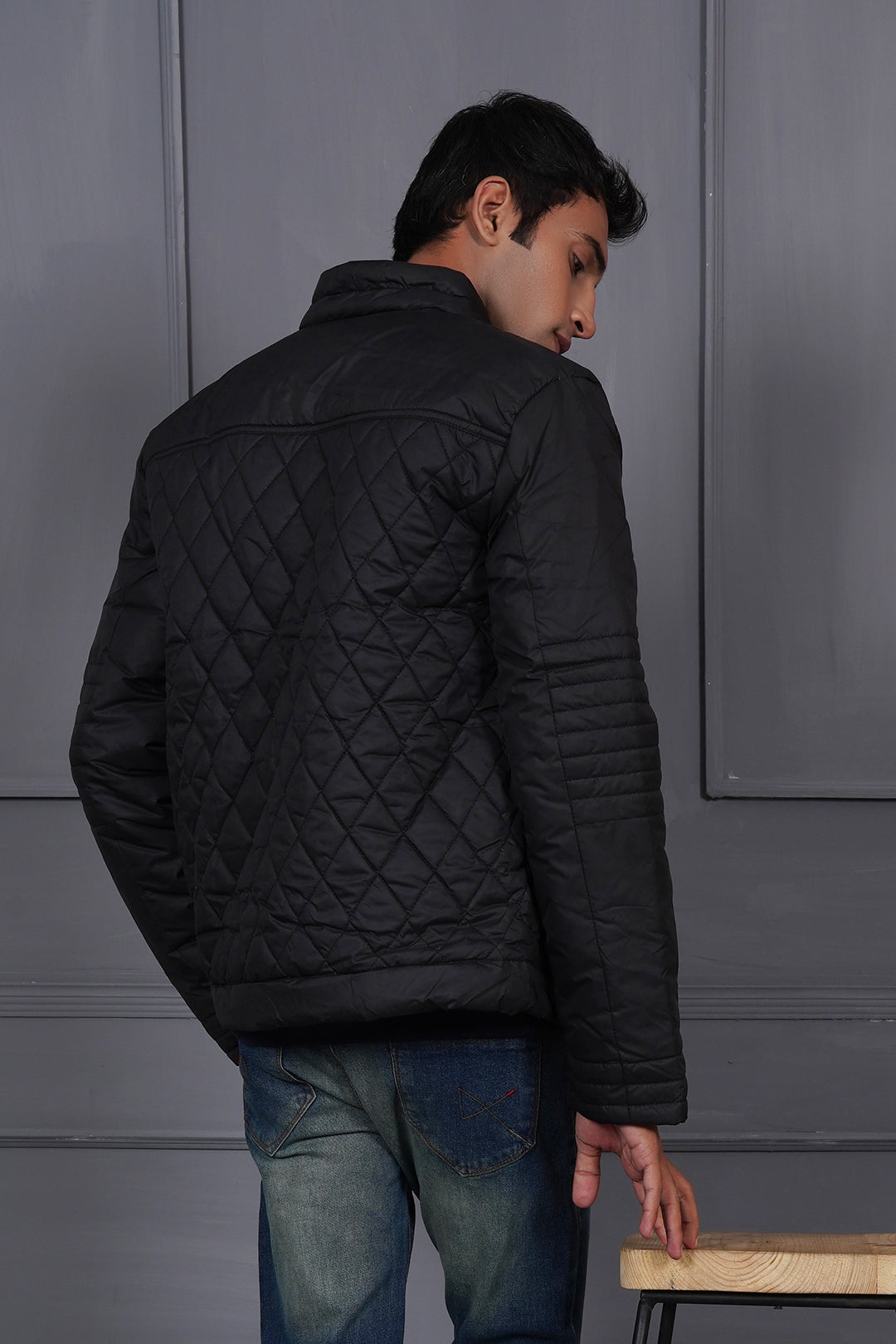 Black Quilted Men Puffer Jackets