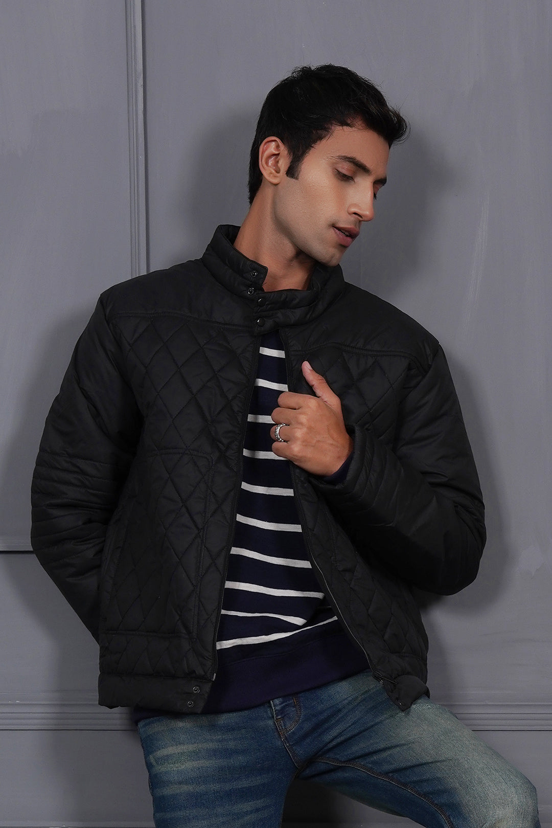 Black Quilted Men Puffer Jackets