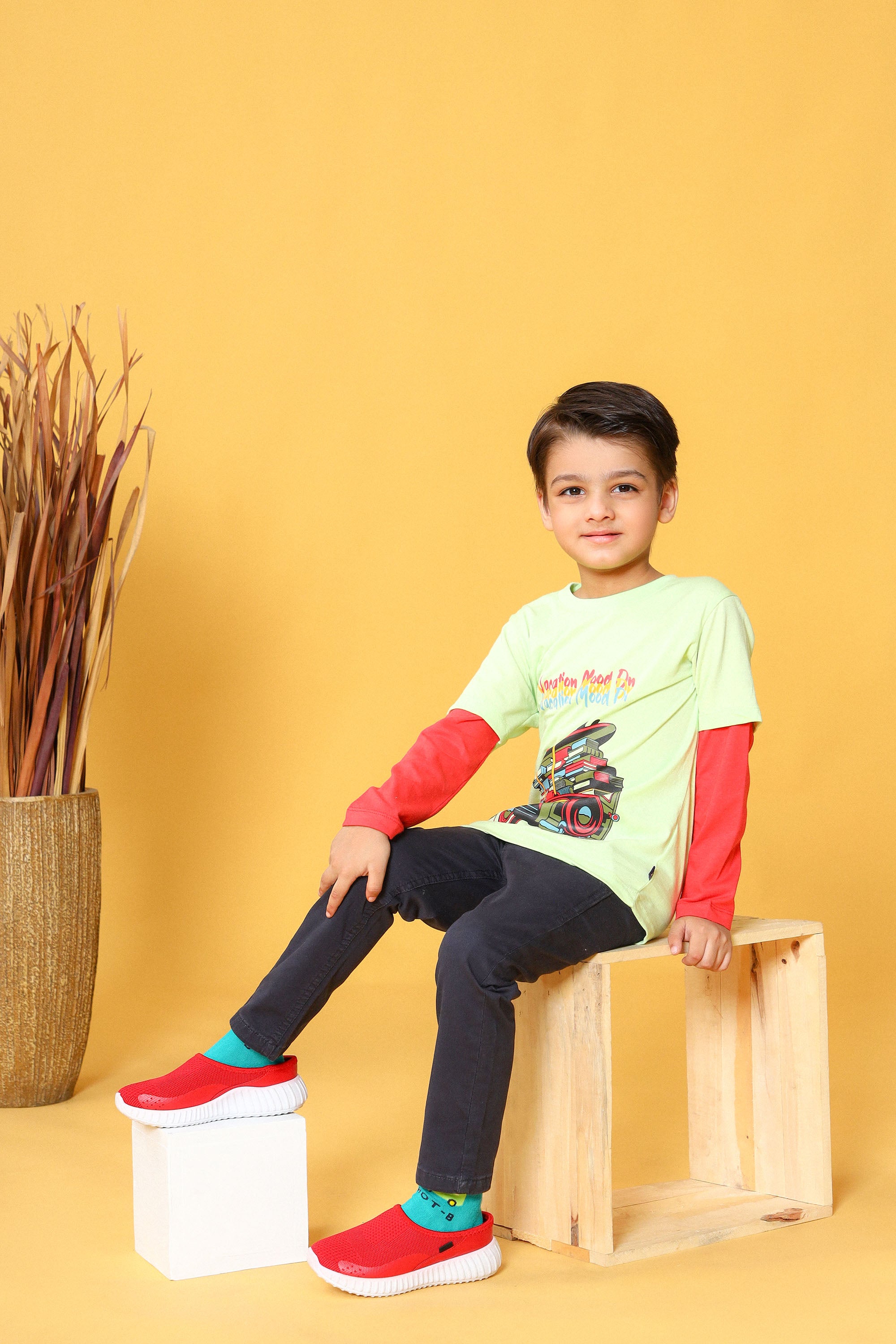 Boys Vacation Mood on Full Sleeve Tee