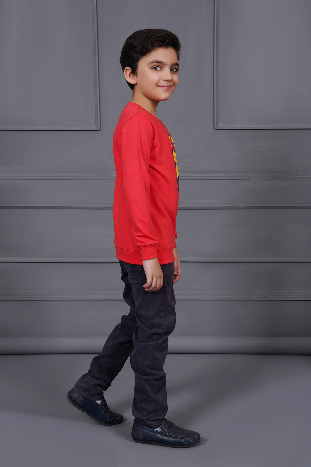 Boys Minion Sweat Shirt