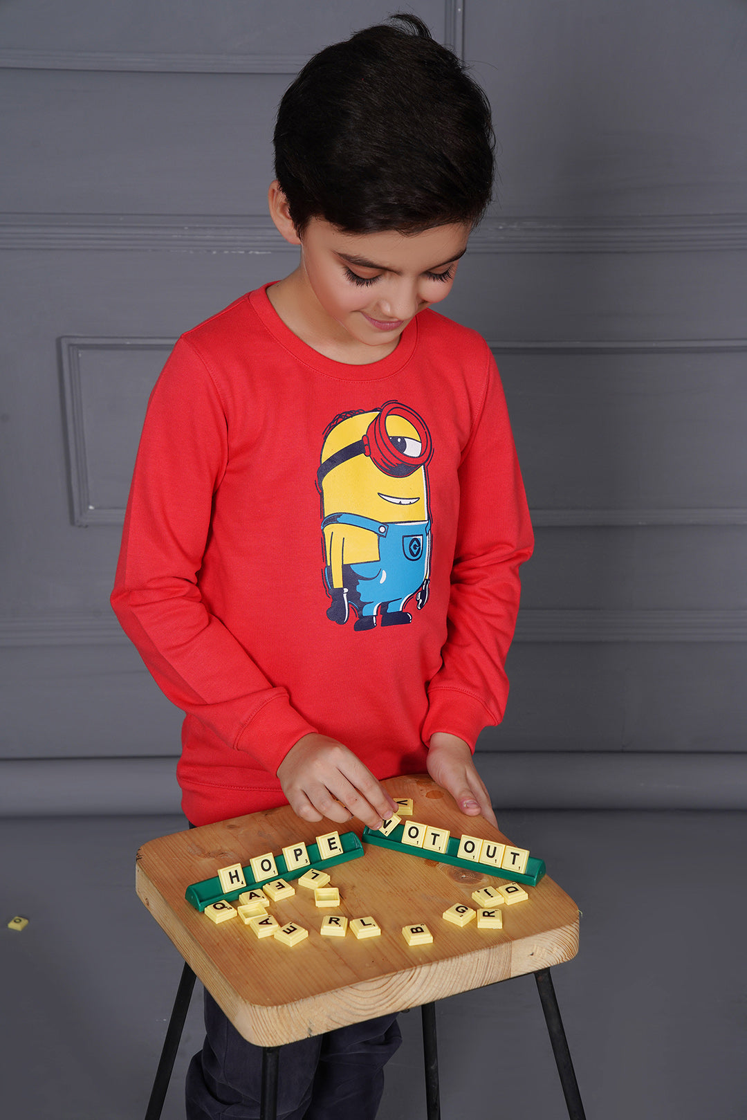 Boys Minion Sweat Shirt
