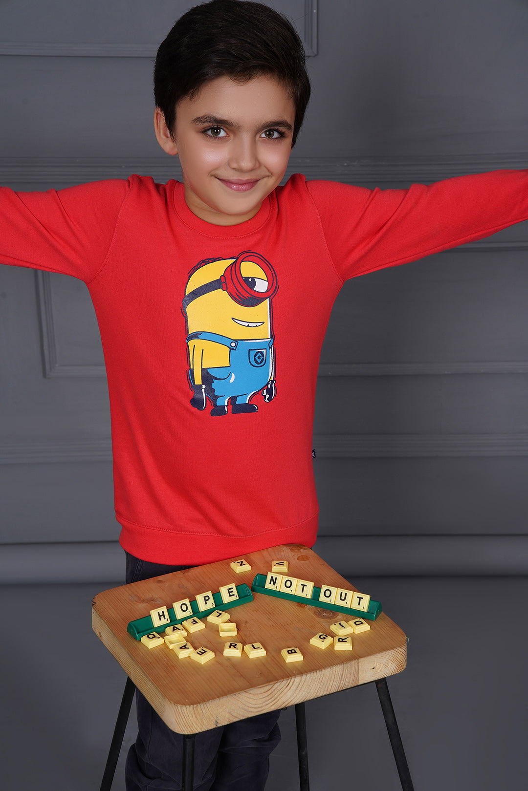 Boys Minion Sweat Shirt