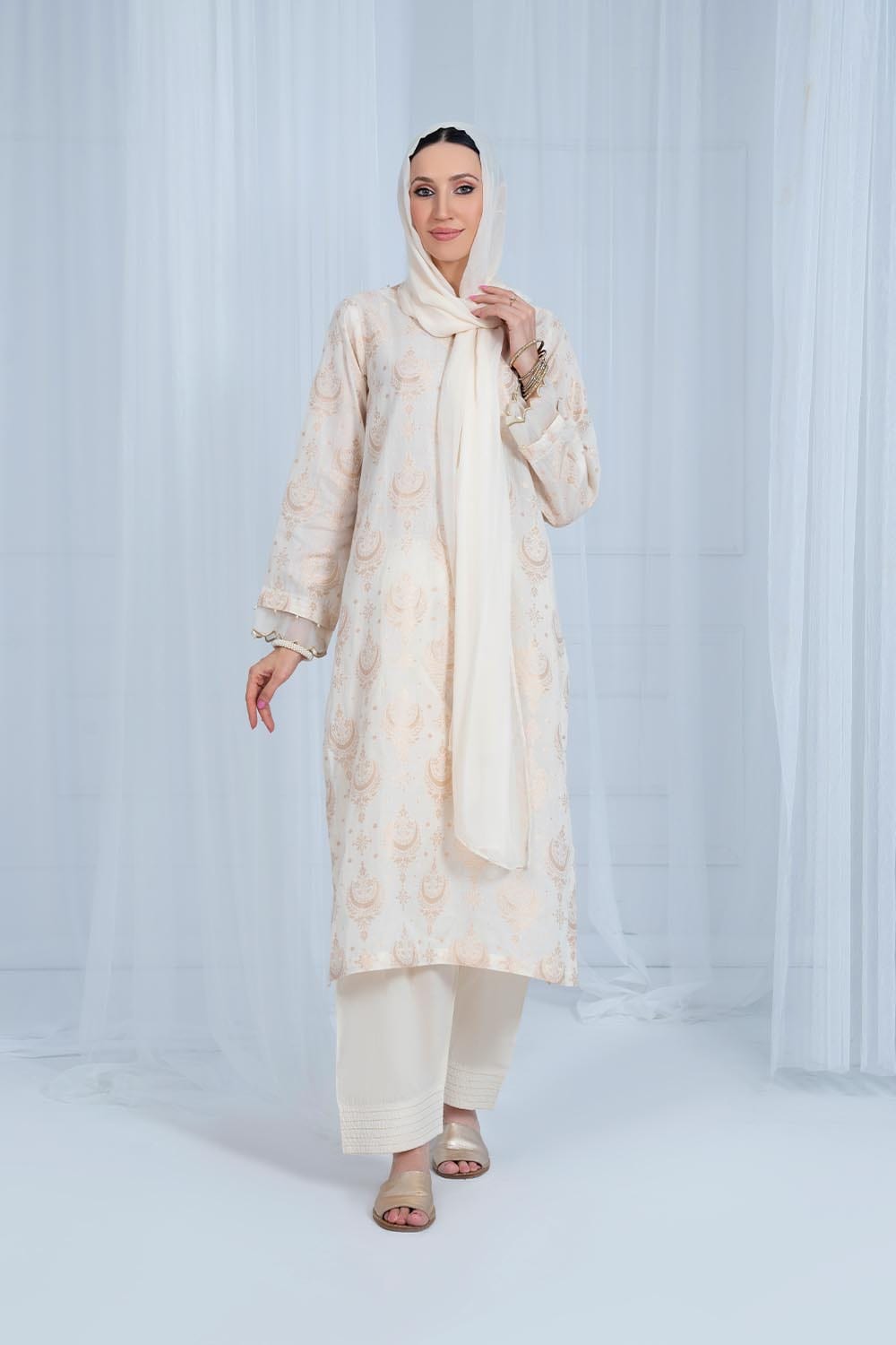 Hope Not Out by Shahid Afridi Eastern Women Shirts Jacquard Long Shirt Creamy White