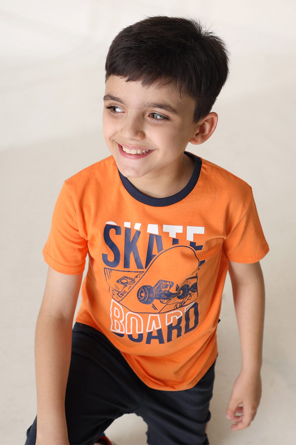 Hope Not Out by Shahid Afridi Girls Knit T-Shirt Boys Orange Skate Board T-Shirt